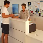 Eden Azur - Hoteliere Lägenhetshotell Golfe-Juan