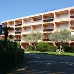 Eden Azur - Hoteliere Lägenhetshotell Golfe-Juan