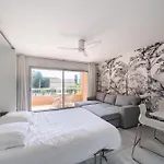 Eden Azur - Hoteliere Lägenhetshotell Golfe-Juan