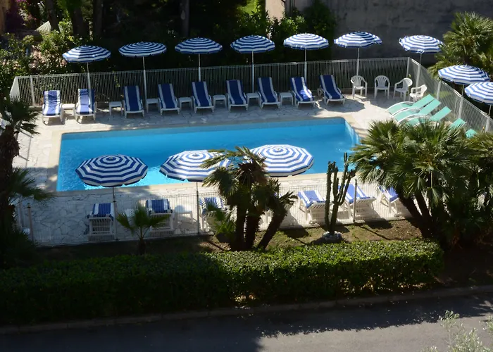 Eden Azur - Hoteliere 아파트호텔