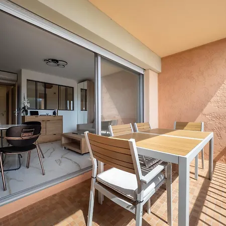 Eden Azur - Hoteliere جولْف جو