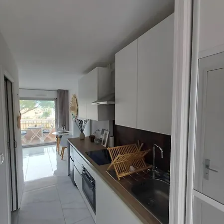 Eden Azur - Hoteliere Appart hôtel Golfe-Juan