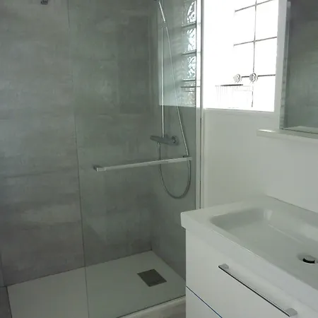 Eden Azur - Hoteliere