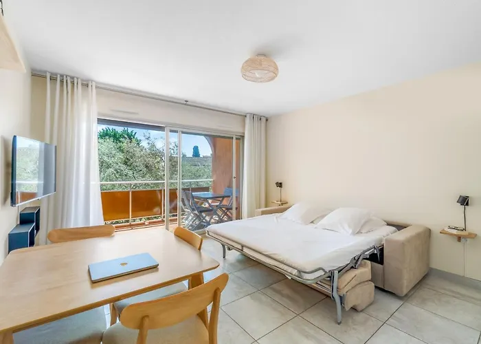 Aparthotel Eden Azur - Résidence Hôtelière 4*