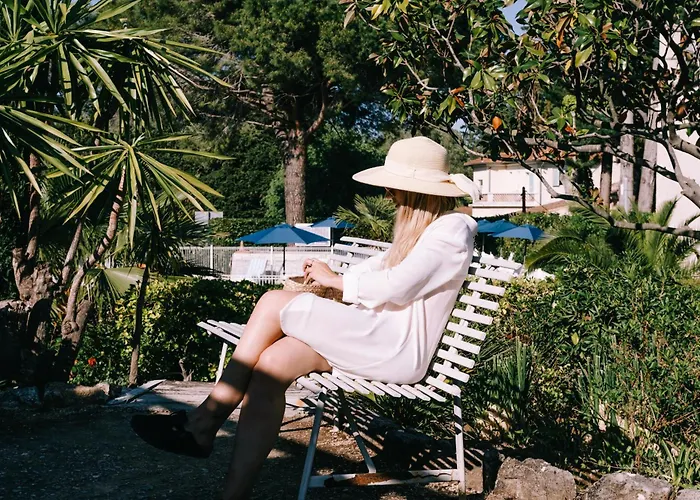 Eden Azur - Hoteliere Aparthotel 4*