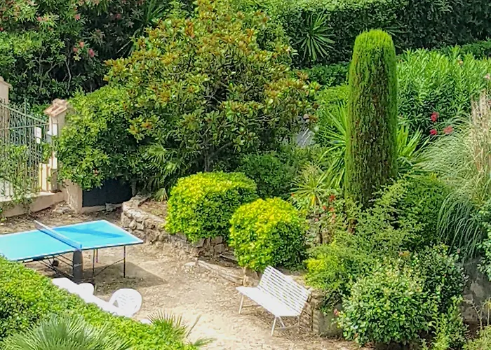 Eden Azur - Hoteliere